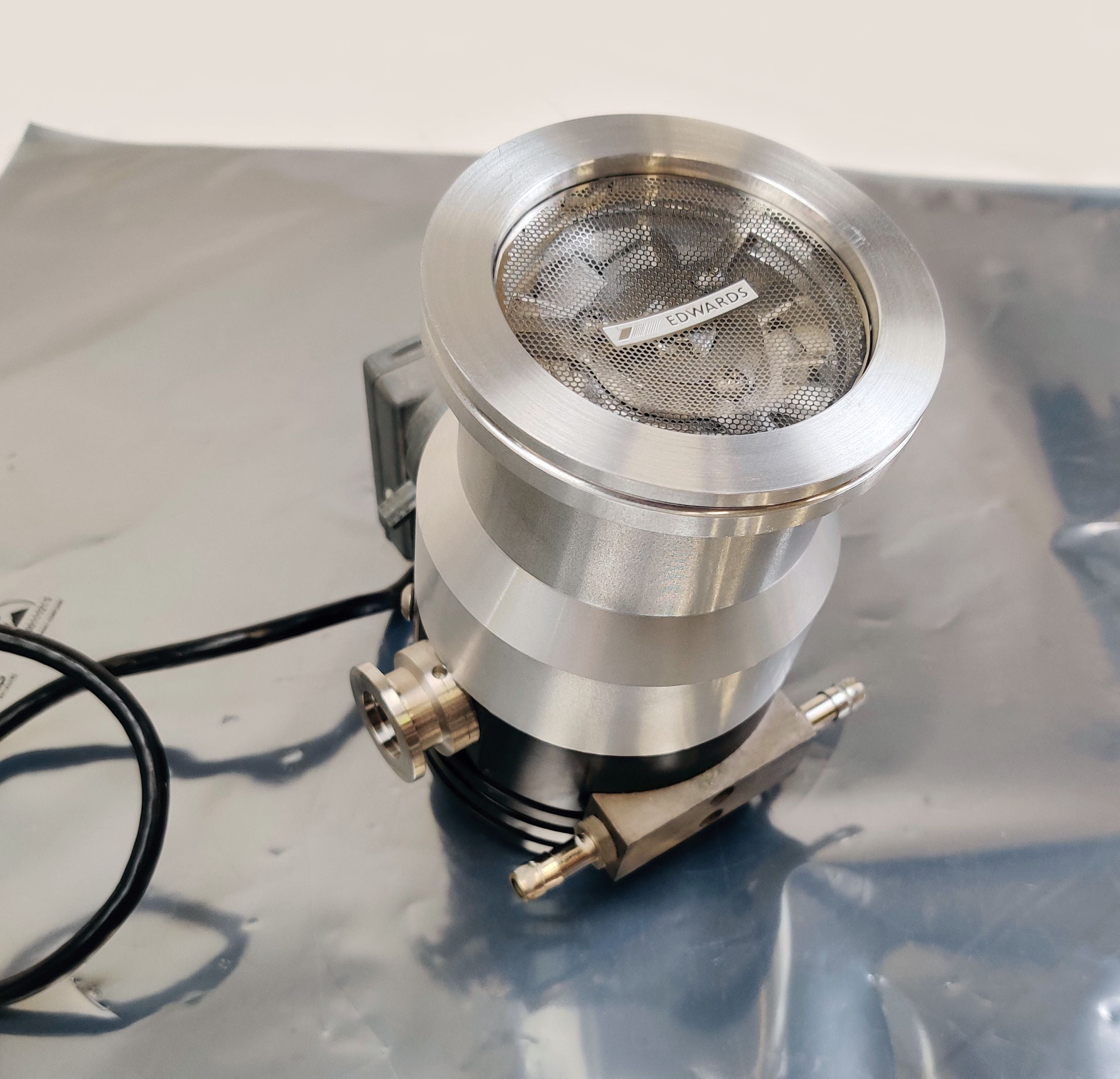 Edwards BOC EXT 70 DN 63 ISO-K Vacuum Turbo Pump with D39643000 Lon Interface - 