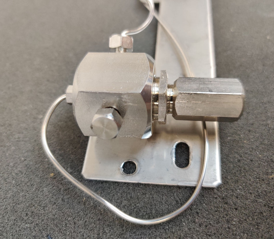 Shimadzu LC-20AD Prominence Liquid Chromatograph Mixer Plumbing