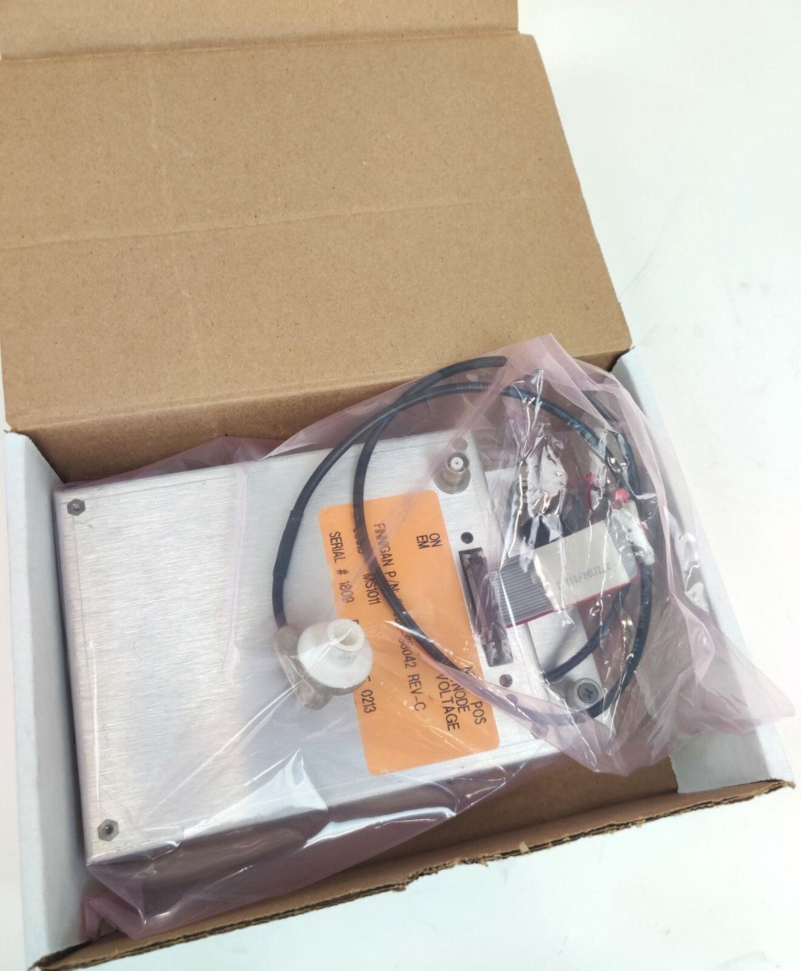 Thermo Finnigan TSQ Quantum 5V/15KV Dynode Neg Pos Voltage Amplifier 97000-98042