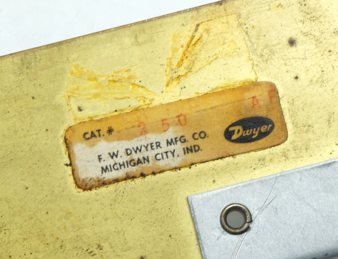 Dwyer 250-AF Inclined Manometer Air Filter Gage .10-0-1.0" w.c. 5-1/2" Scale