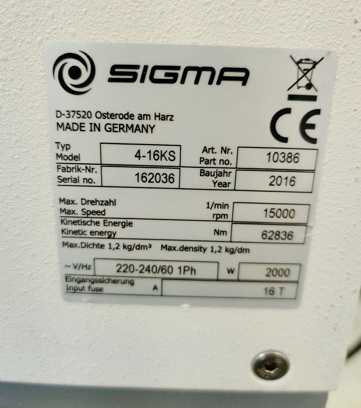 Qiagen Refrigerated Centrifuge 4-16KS w Rotor & Buckets compare Eppendorf 5810 R