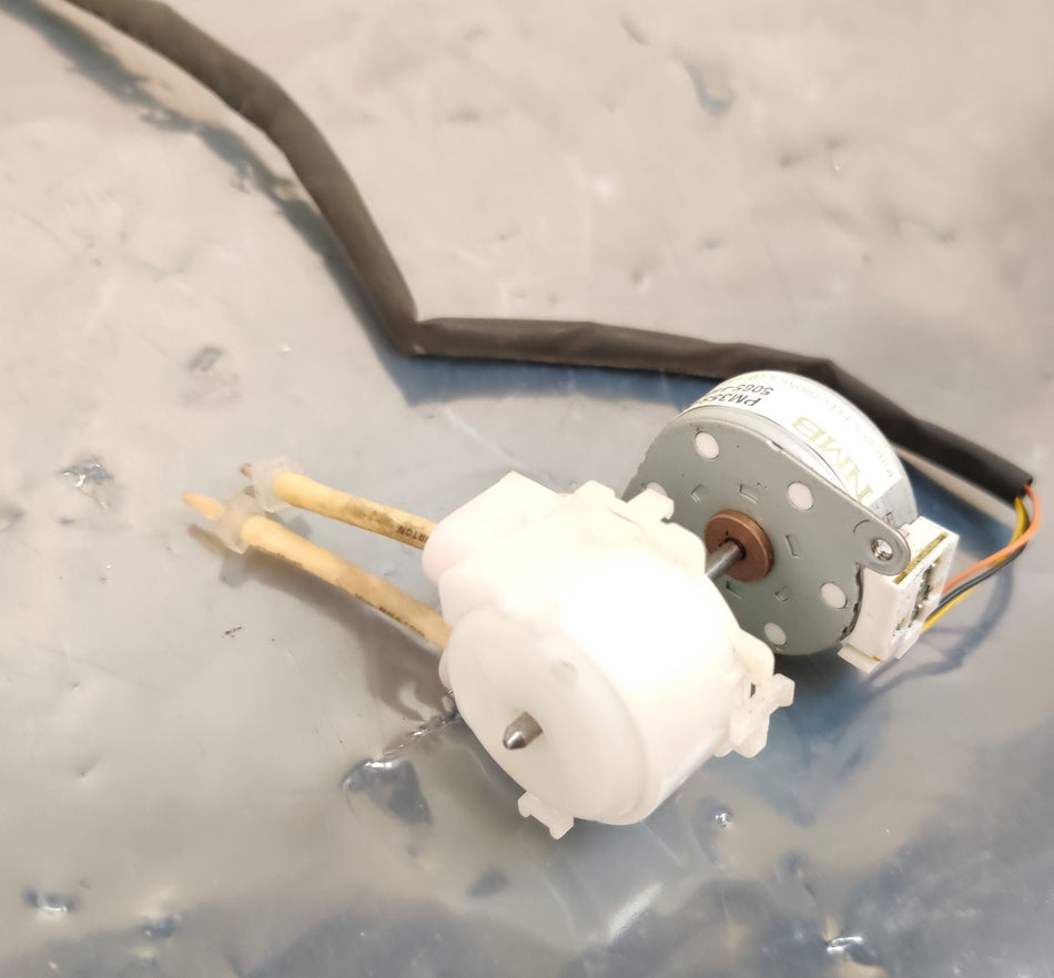 Agilent 5042-8507 Peristaltic Pump & 5065-4409 Stepper Motor G1361A Pump Working