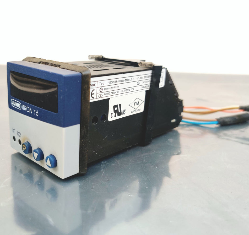 Jumo Itron 16 Temperature Controller 702041/88-888-000-23/061 3A/250VAC Working