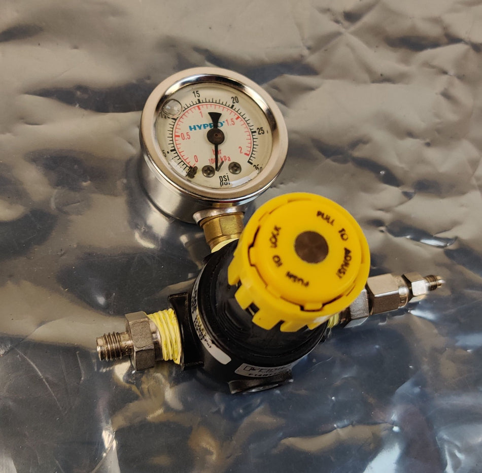 Finite Finite F14R113FC Pressure Regulators 1/4" NPT 300 psig w/ Control Pressure Guage