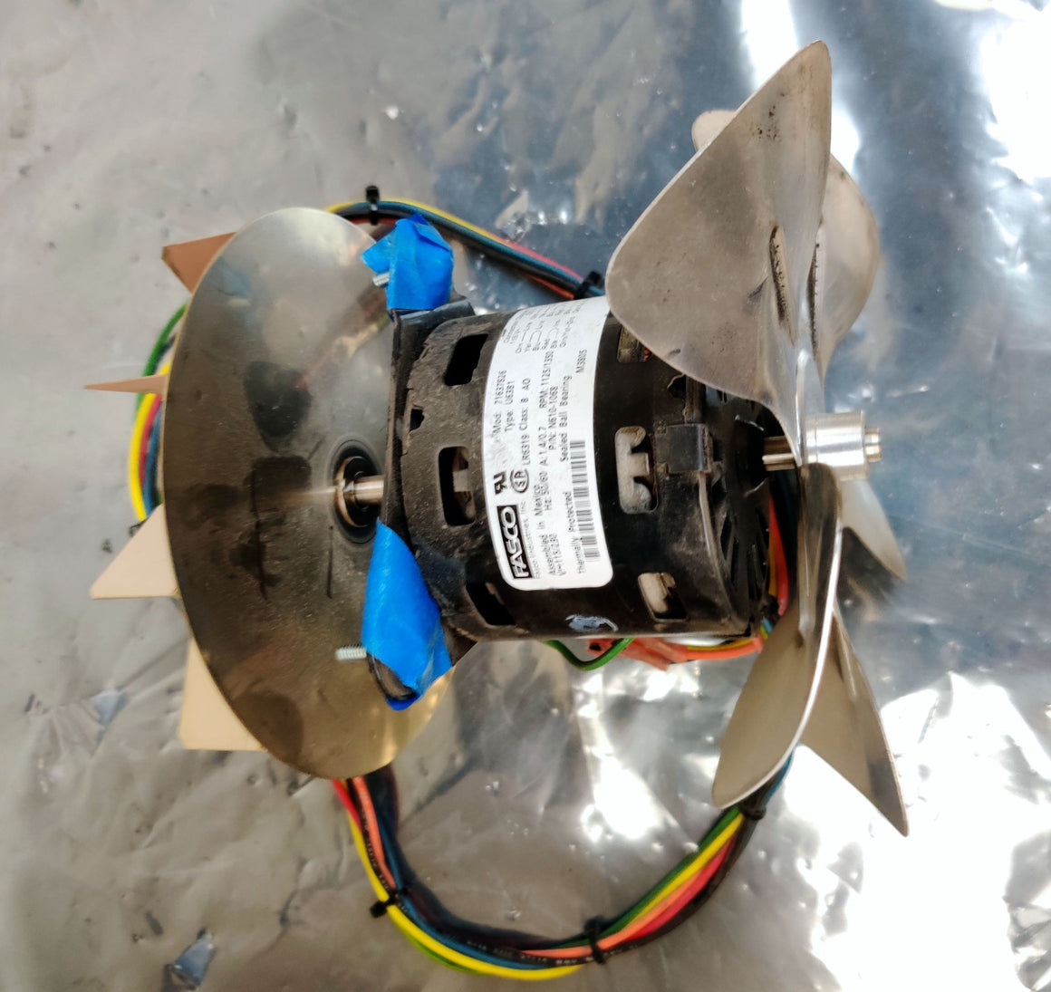 PerkinElmer Clarus GC N610-1068 Oven Fan with Fasco 71637826 LR6319 Motor