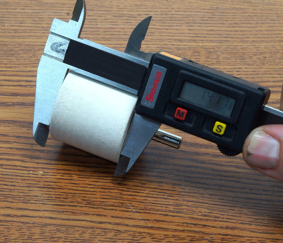 Set of 5 Import 03562725 Cylinder Shaped Mounted Bob 1-1/2" Diameter 1/4" Shank