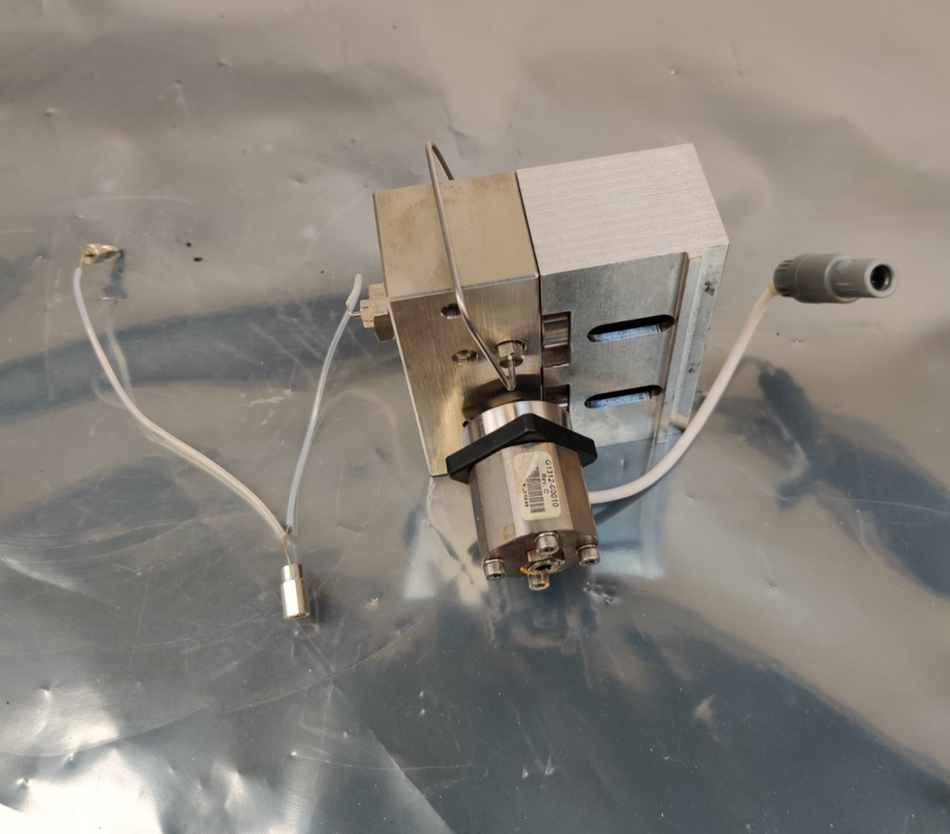 Agilent G1311-60004 Pump Head A w G1312-60010 Active Valve HPLC G1310A G1312A