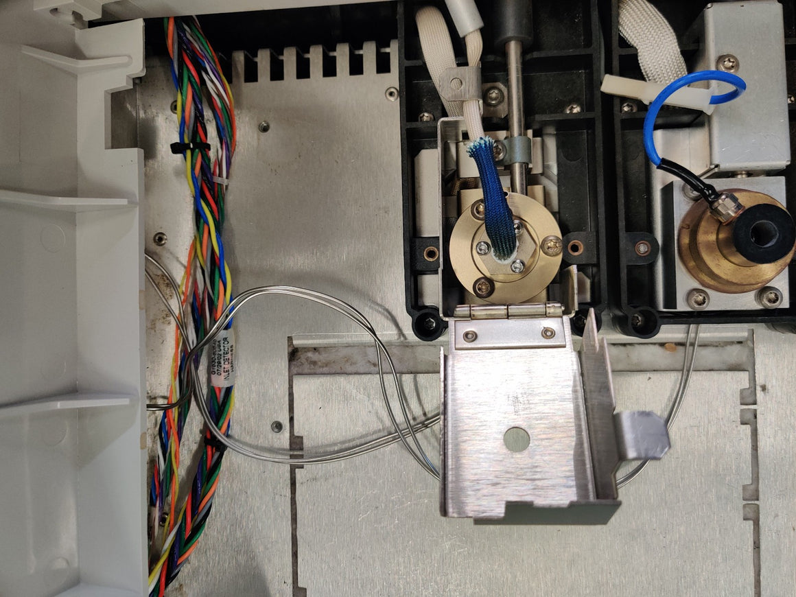 Agilent 6890N Network Gas Chromatograph G1530N with FID and NPD Detector Tested