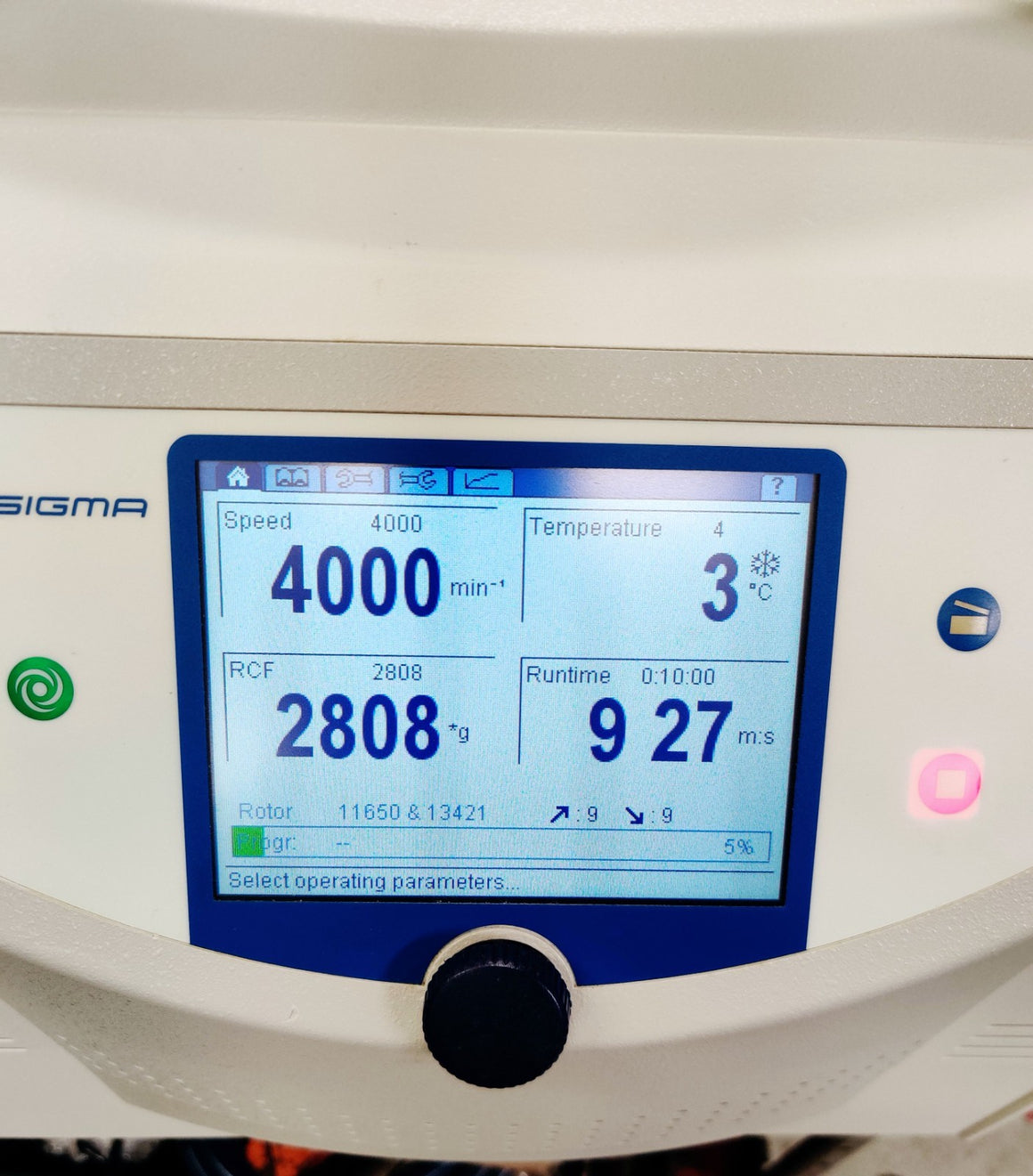 Qiagen Refrigerated Centrifuge 4-16KS w Rotor & Buckets compare Eppendorf 5810 R