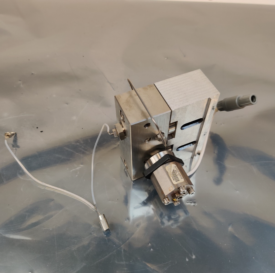 Agilent G1311-60004 Pump Head A w G1312-60010 Active Valve HPLC G1310A G1312A