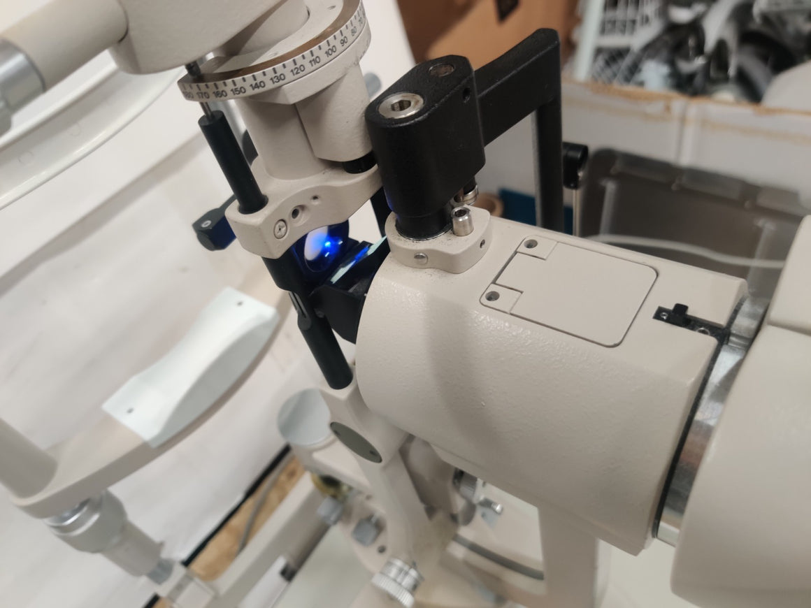 Marco G5 Ultra Zoom Slit Lamp with Haag Streit AT 900 Tonometer, Rheostat