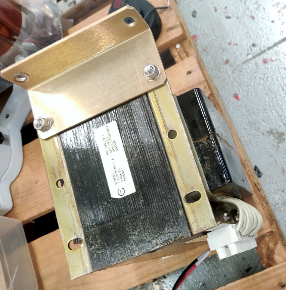 PerkinElmer WE016561 XFMR-ICP RF GEN Transformer 240V@4000V ElAN 9000 6100 DRC