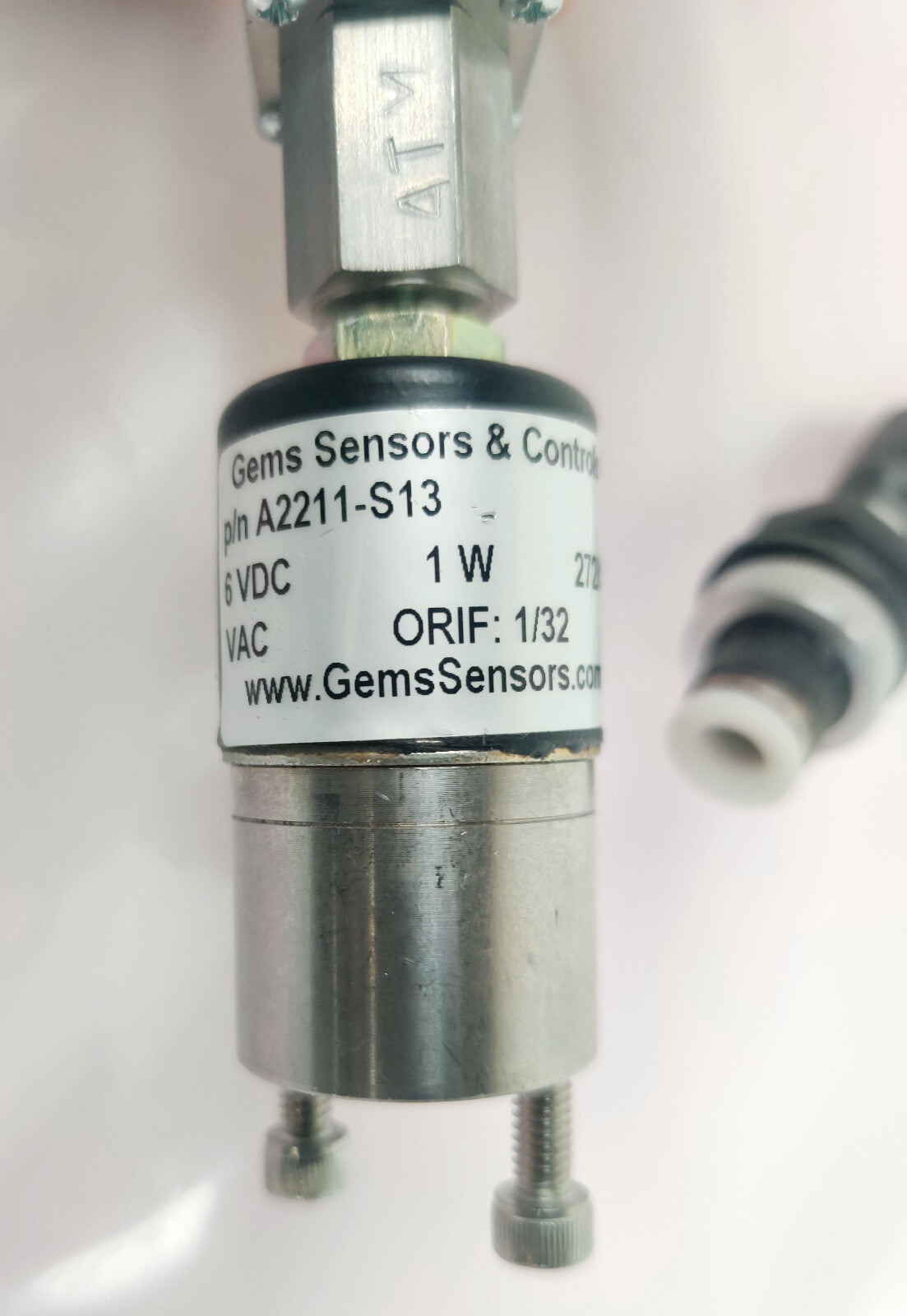 Thermo LCQ 00110-10708 Solenoid Valve Assy SS 2-Way 1/32 Gems Sensors A2211-S13