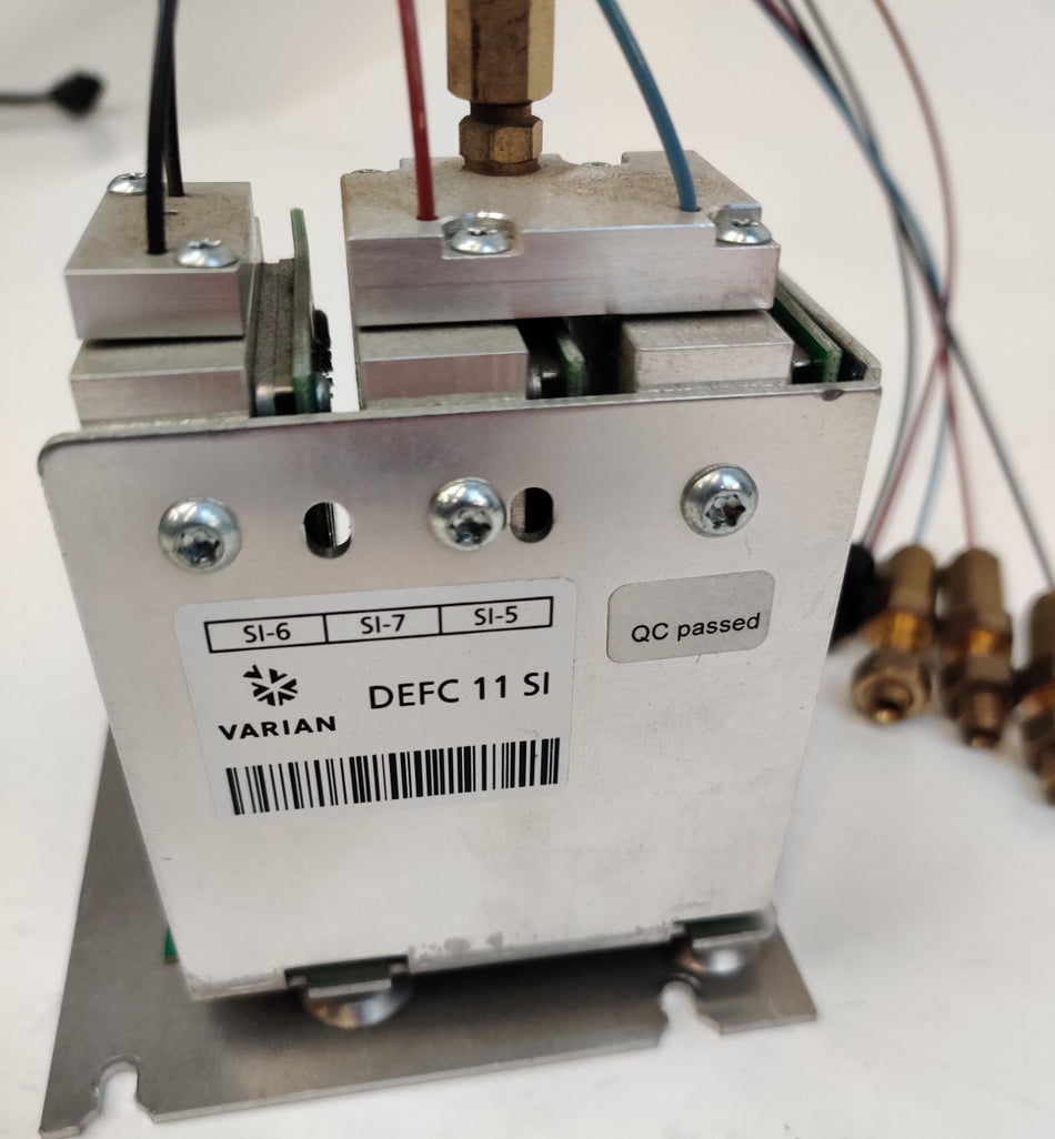 Varian DEFC Type 11 Flow Detector for CP-3800 430-GC Gas Chromatography Tested