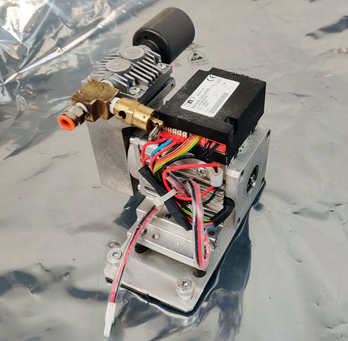 Waters Quality Elevator Compressor 289001707 KNF NPK 09 Piston Vacuum ...