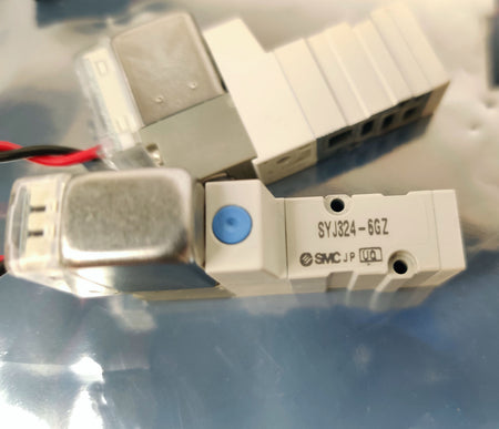 Lot of 10 SMC SYJ324-6GZ 3 Port Solenoid Valve M5 Base Mounted 24VDC 0.15-0.7MPa