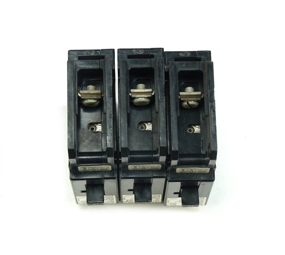 Lot of 3 Siemens BQCH1B015 Bolt-On Circuit Breaker 1 Pole 15 Amp 277VAC