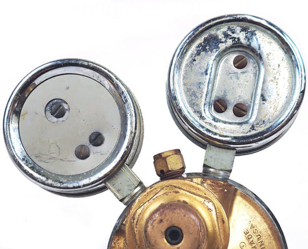 Matheson 8-350 Dual Stage High Purity Gas Regulator 3,000 psi