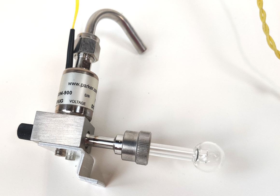PerkinElmer SQ8 Gas Vial & Knurled Fitting w Parker VAC-100 24VDC Solenoid Valve
