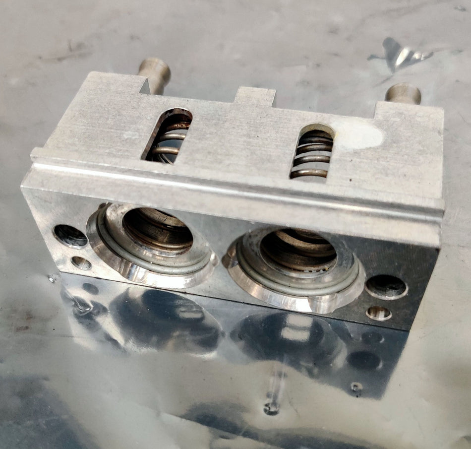 Agilent Agilent G1311-60002 HPLC Pump Plunger Housing. Working
