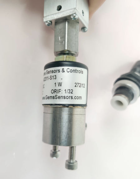 Thermo LCQ 00110-10708 Solenoid Valve Assy SS 2-Way 1/32 Gems Sensors A2211-S13