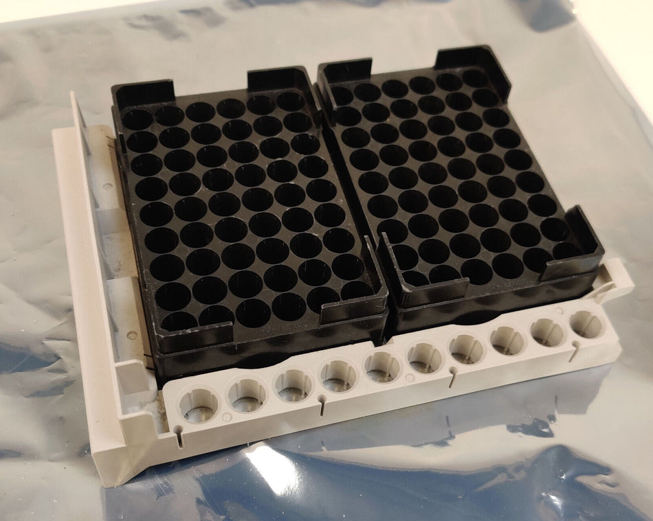 Agilent G2255-68700 Tray w two Vial Rack 54x2mL 5022-6502 1100 1200 Autosampler