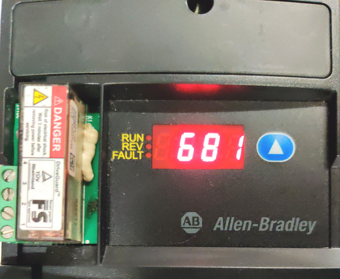 Allen Bradley 7.5 HP AC Drive PowerFlex 40P 380-480VAC 22D-D012N104 ser A Tested