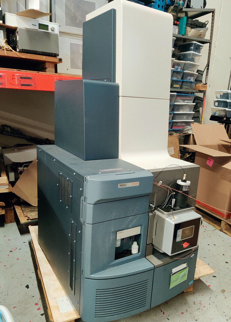 Waters Xevo G2 QTof Mass Spectrometer Quadrupole w ZSpray Ion Source and Probe