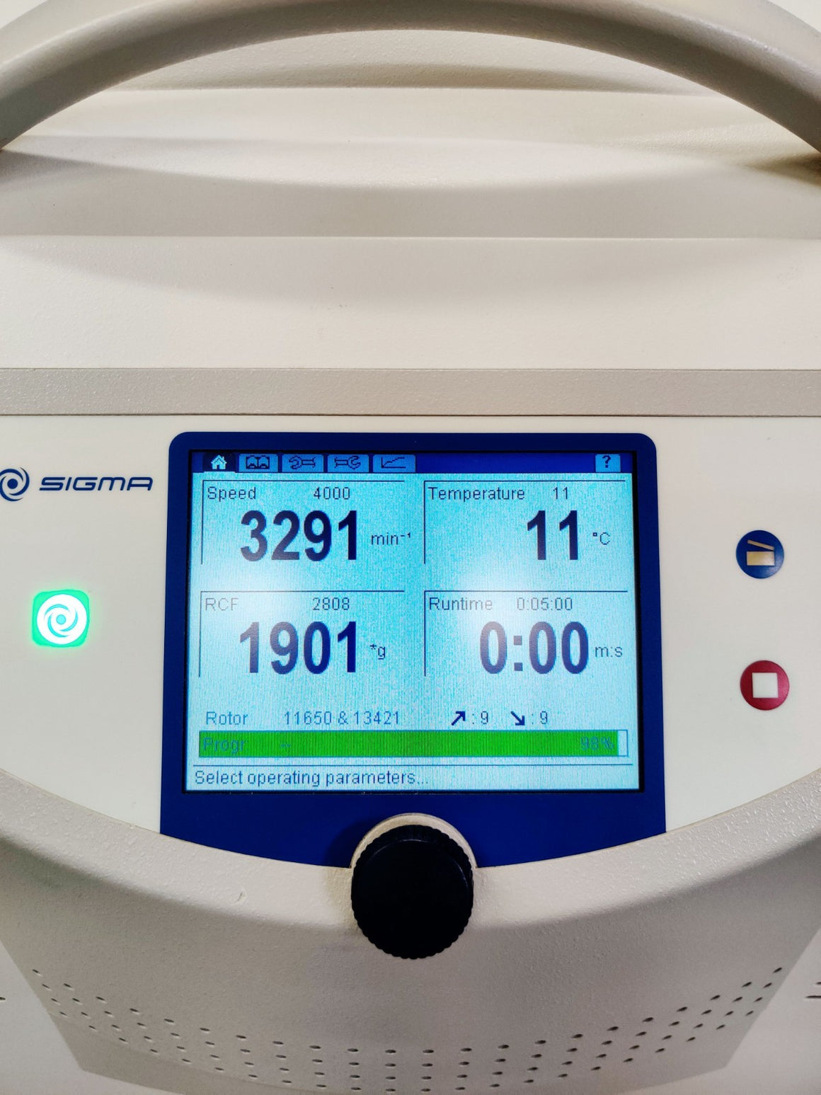 Qiagen Refrigerated Centrifuge 4-16KS w Rotor & Buckets compare Eppendorf 5810 R