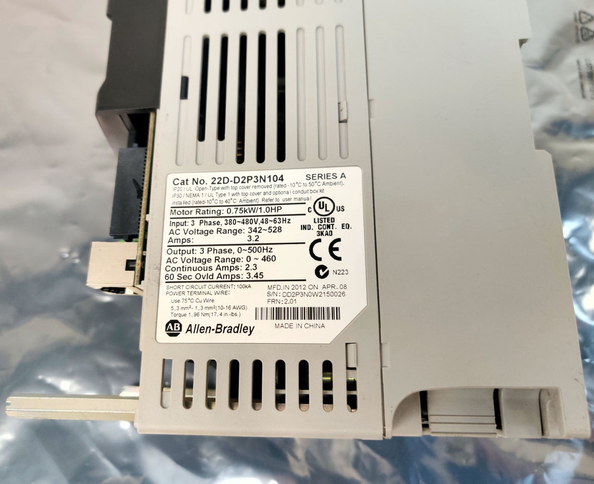 Allen Bradley PowerFlex 40P 1.0HP VFD 480V 22D-D2P3N104 ser A Missing door