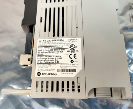 Allen Bradley PowerFlex 40P 1.0HP VFD 480V 22D-D2P3N104 ser A Missing door