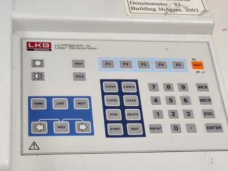 GE Akta Pharmacia LKB 2222-010 UltroScan XL Laser Desintometer w Display Monitor - 
