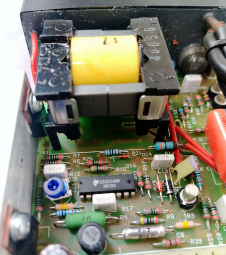 ThermoQuest Finnigan Trace MS Power Supply Module w Cables. Working