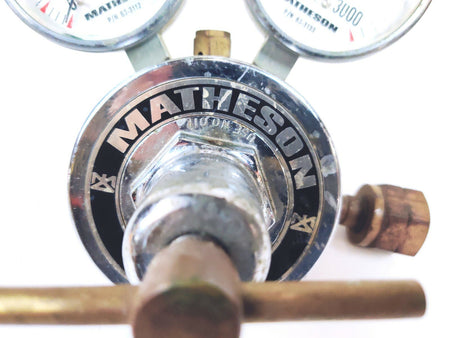 Matheson 8-350 Dual Stage High Purity Gas Regulator 3,000 psi