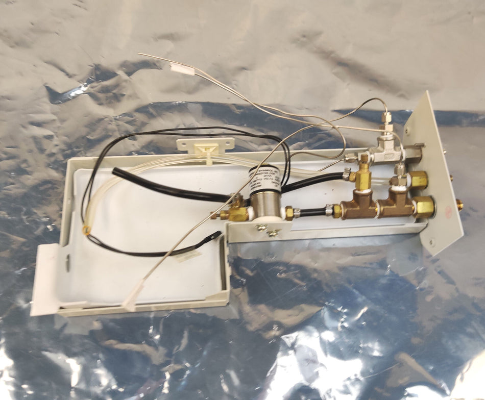 Perkin Elmer Diamond DSC Flow System w T Connector, Purge & Exhaust Line