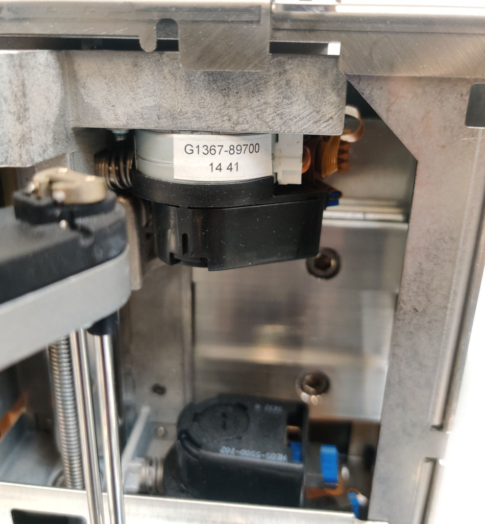 Agilent G4226-60019 HPLC Sample Transport with G1367-89700 Motor