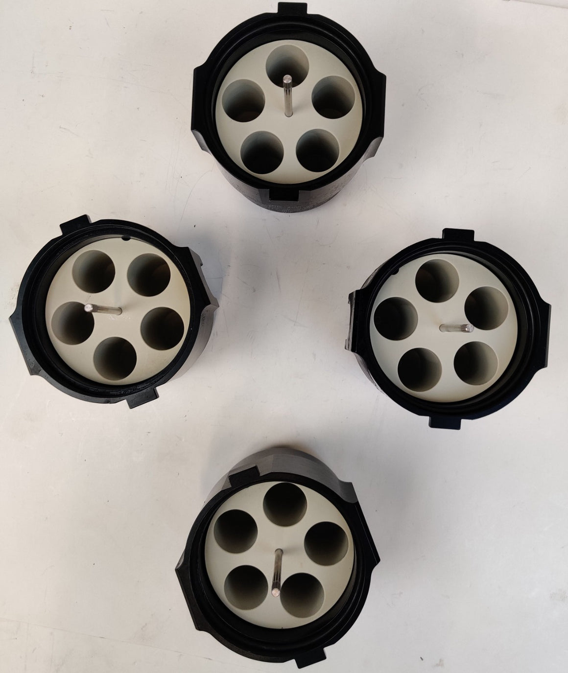 Qiagen Refrigerated Centrifuge 4-16KS w Rotor & Buckets compare Eppendorf 5810 R