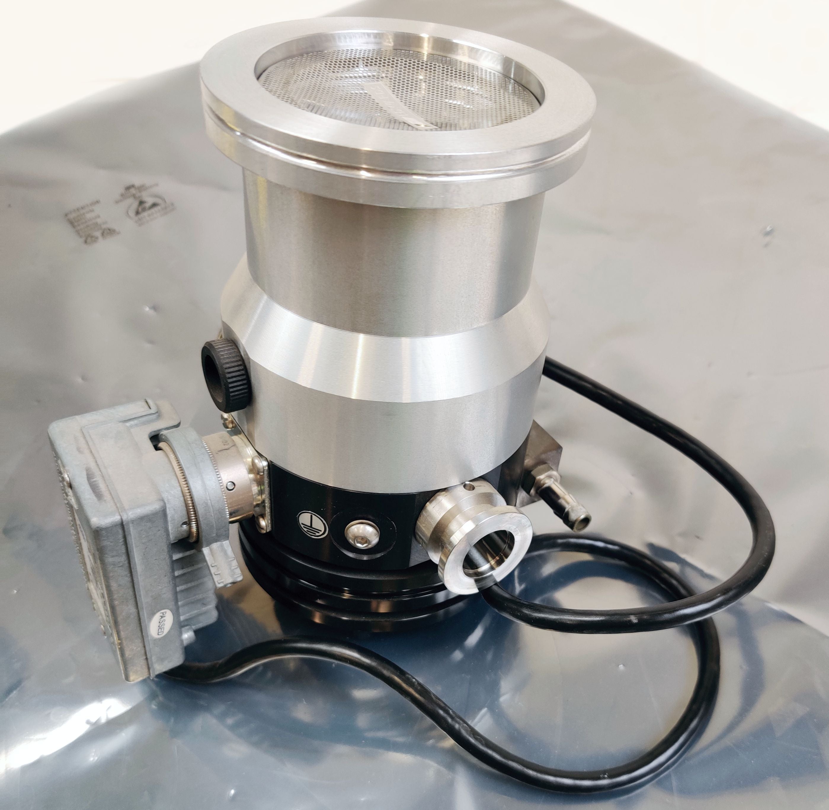 Edwards BOC EXT 70 DN 63 ISO-K Vacuum Turbo Pump with D39643000 Lon Interface - 