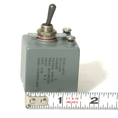 AIRPAX  Circuit Breaker 240 V AC / 50 V DC 2 pole 81541 AP12-2613-209