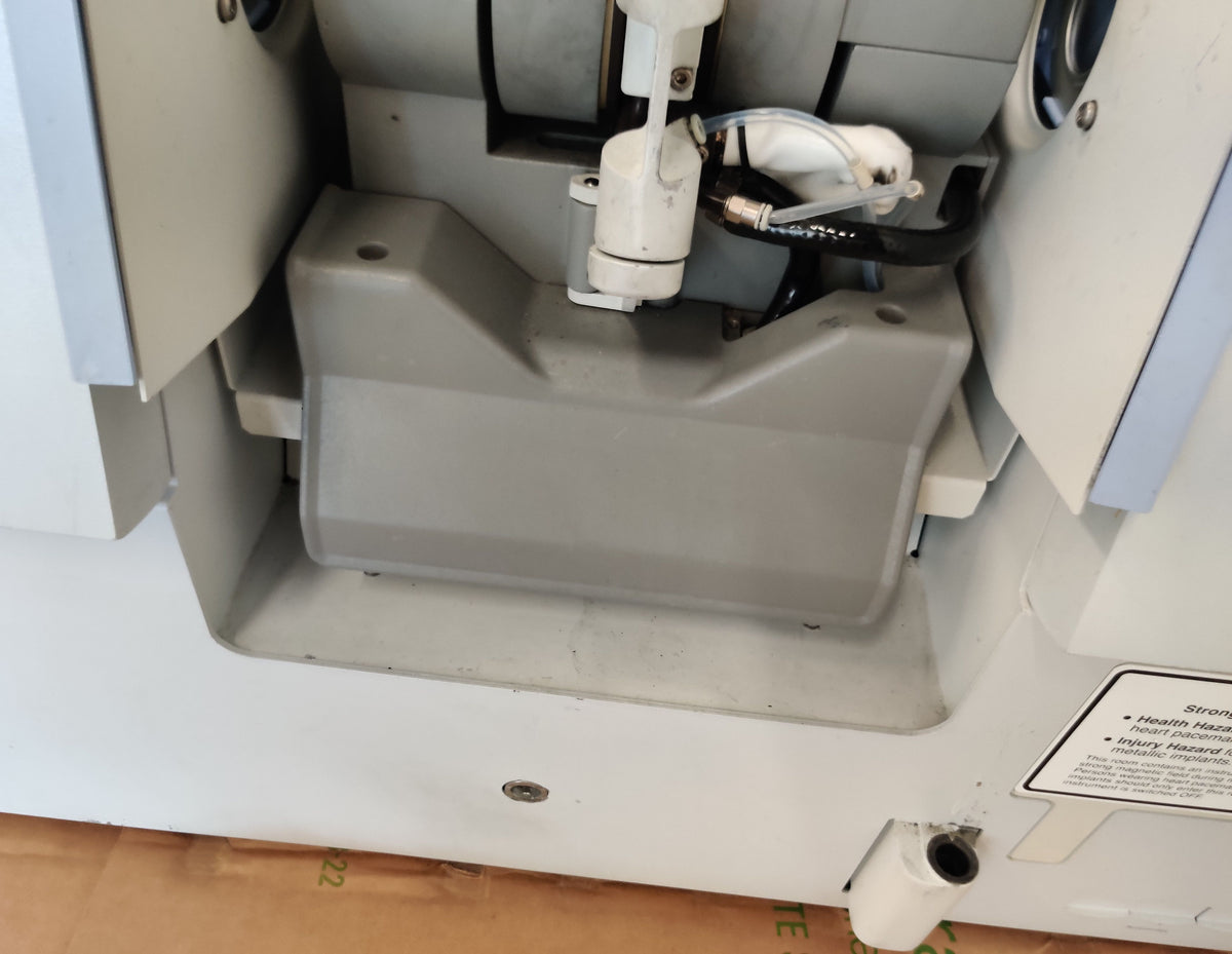 PerkinElmer AAnalyst 600 Spectrometer