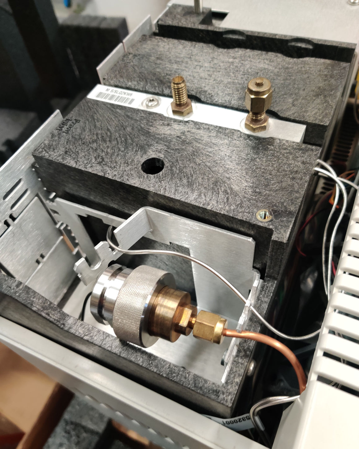 Agilent 6890N Network Gas Chromatograph with FID Detector & S/SL Injector Tested