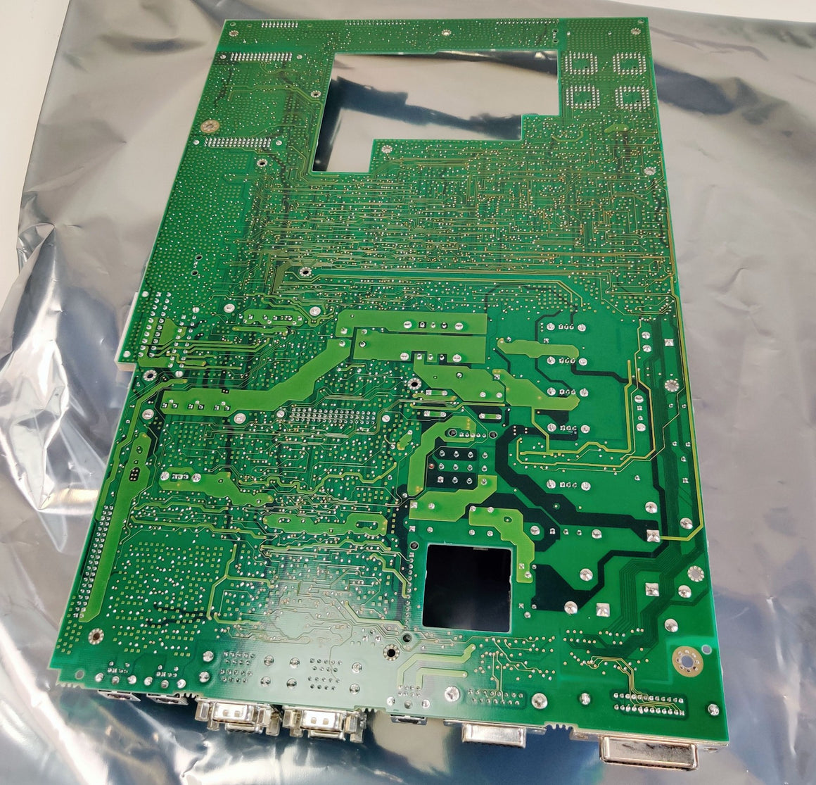 Agilent 6890A 6890 Plus GC PCB Main Board G1530-60010 rev A. Working