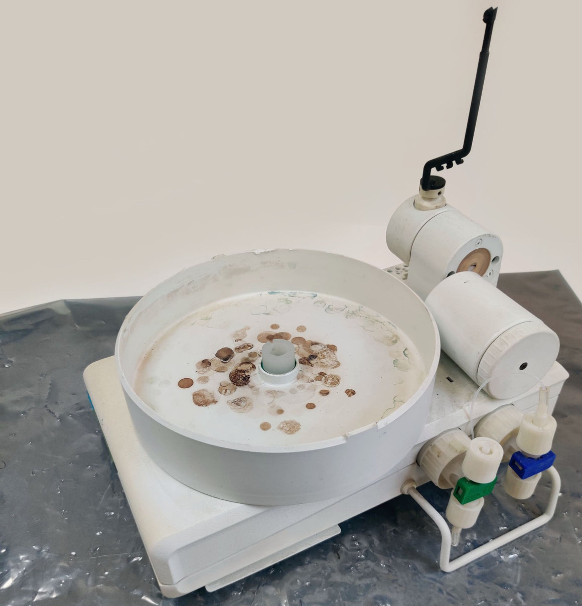 PerkinElmer AS 900 Furnace Autosampler with Tray for PinAAcle 900 N3160090 - 
