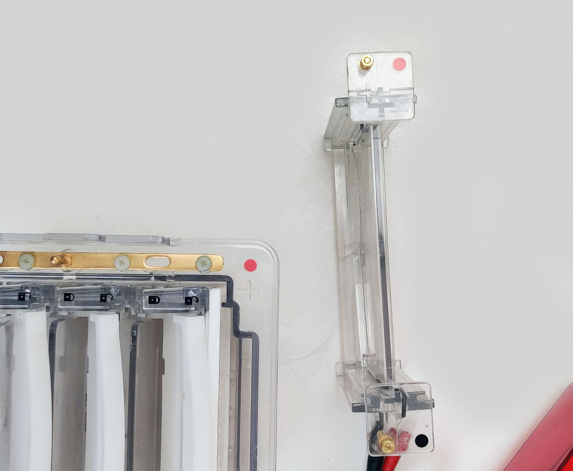 Invitrogen XCell4 SureLock Midi-Cell with Buffer Gel Electrophoresis - 