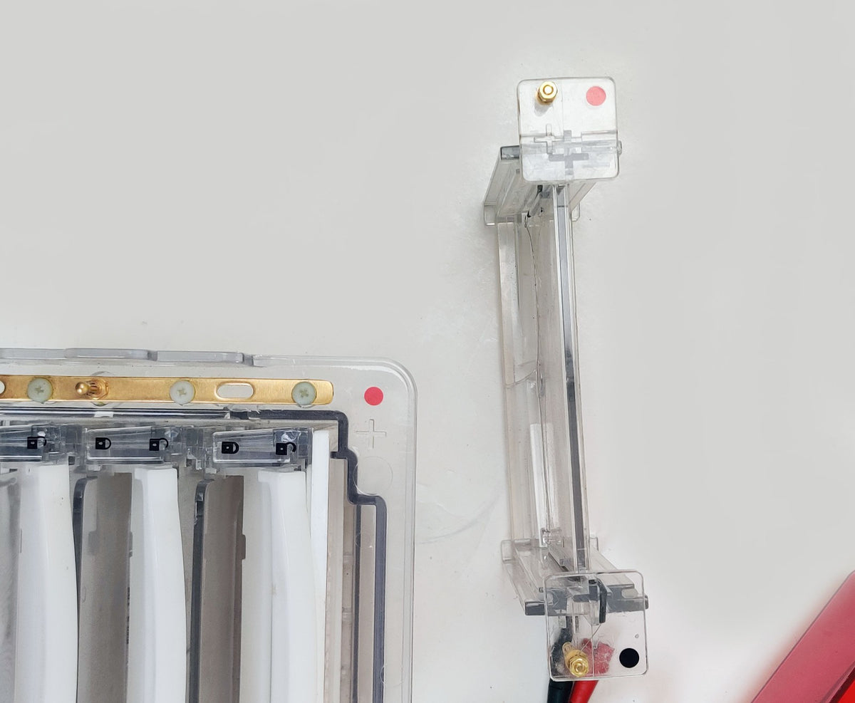 Invitrogen XCell4 SureLock Midi-Cell with Buffer Gel Electrophoresis - 