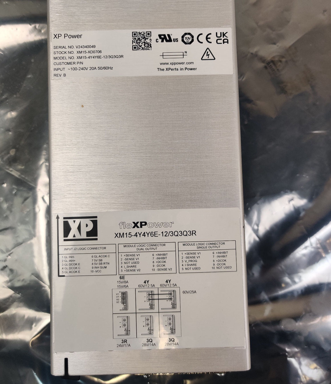  XP Power XM15-4Y4Y6E-12