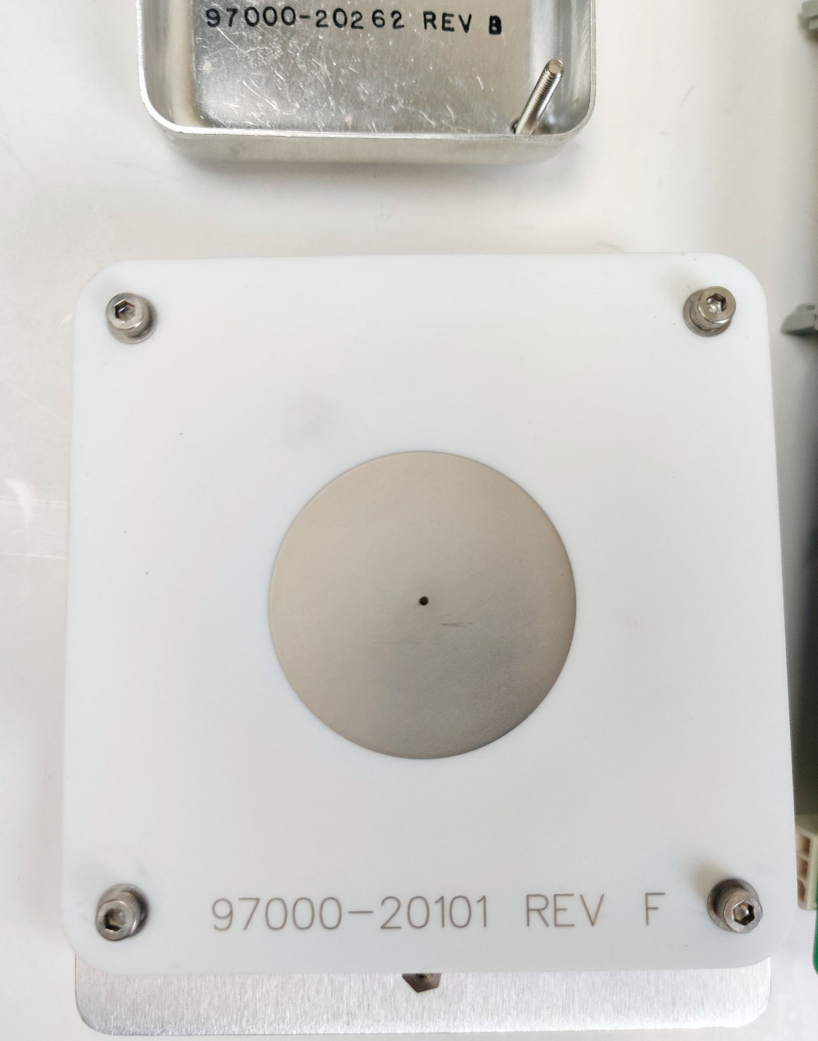 Thermo Finnigan LCQ DECA 96000-21100 RF Control PCB w 97000-20101 Ceramic Plate - 