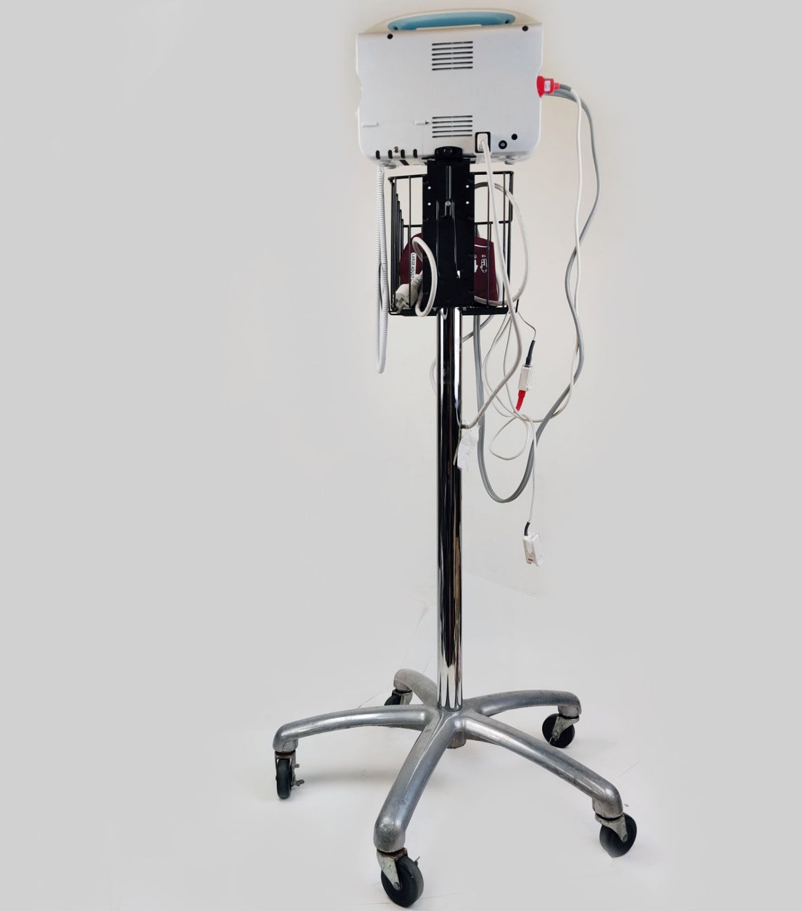 Welch Allyn Connex Vital Signs Monitor 6000 WIFI 65MTXX w Masimo, Rolling