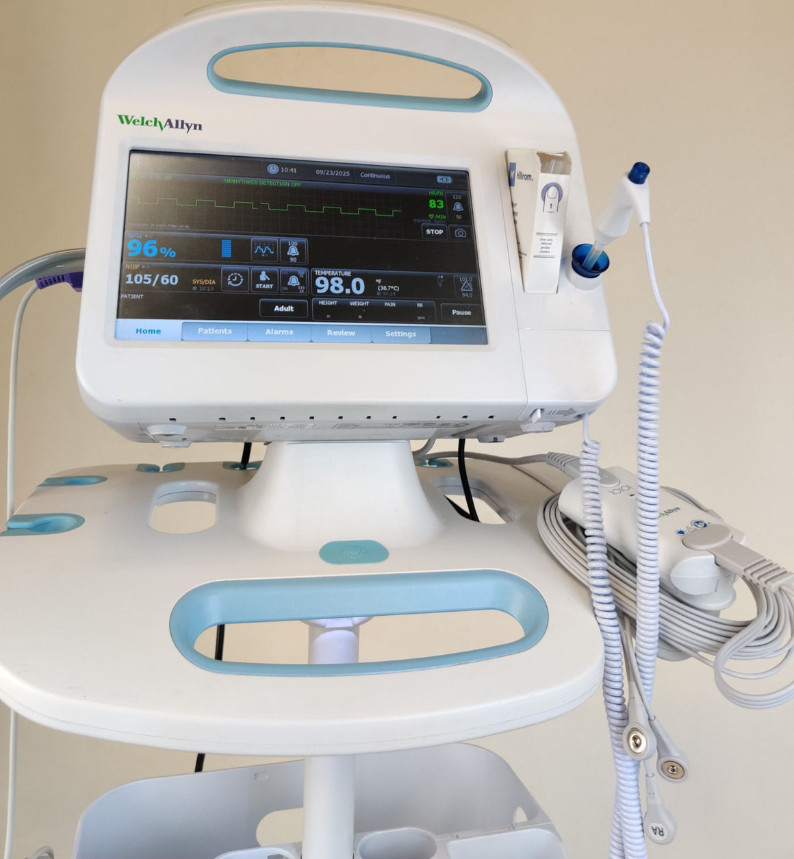 Vital Signs Monitor with ECG/EKG System Welch Allyn 68NXTX Connex 6000