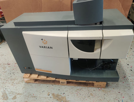 Varian 720-ES ICP Optical Emission Spectrometer with Spray Chamber - 